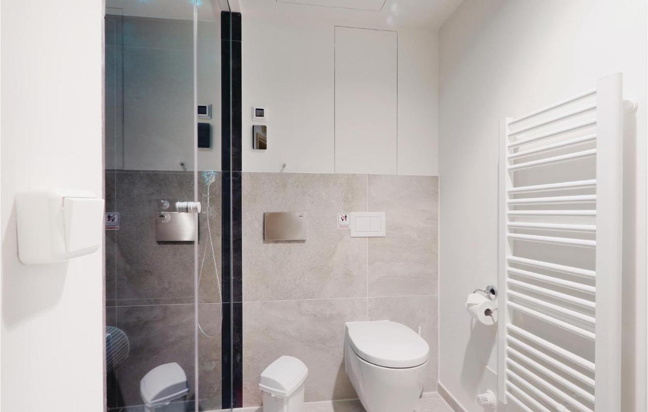 Stunning Apartment In Luebeck Travemuende With Wifi Lübeck Exterior foto